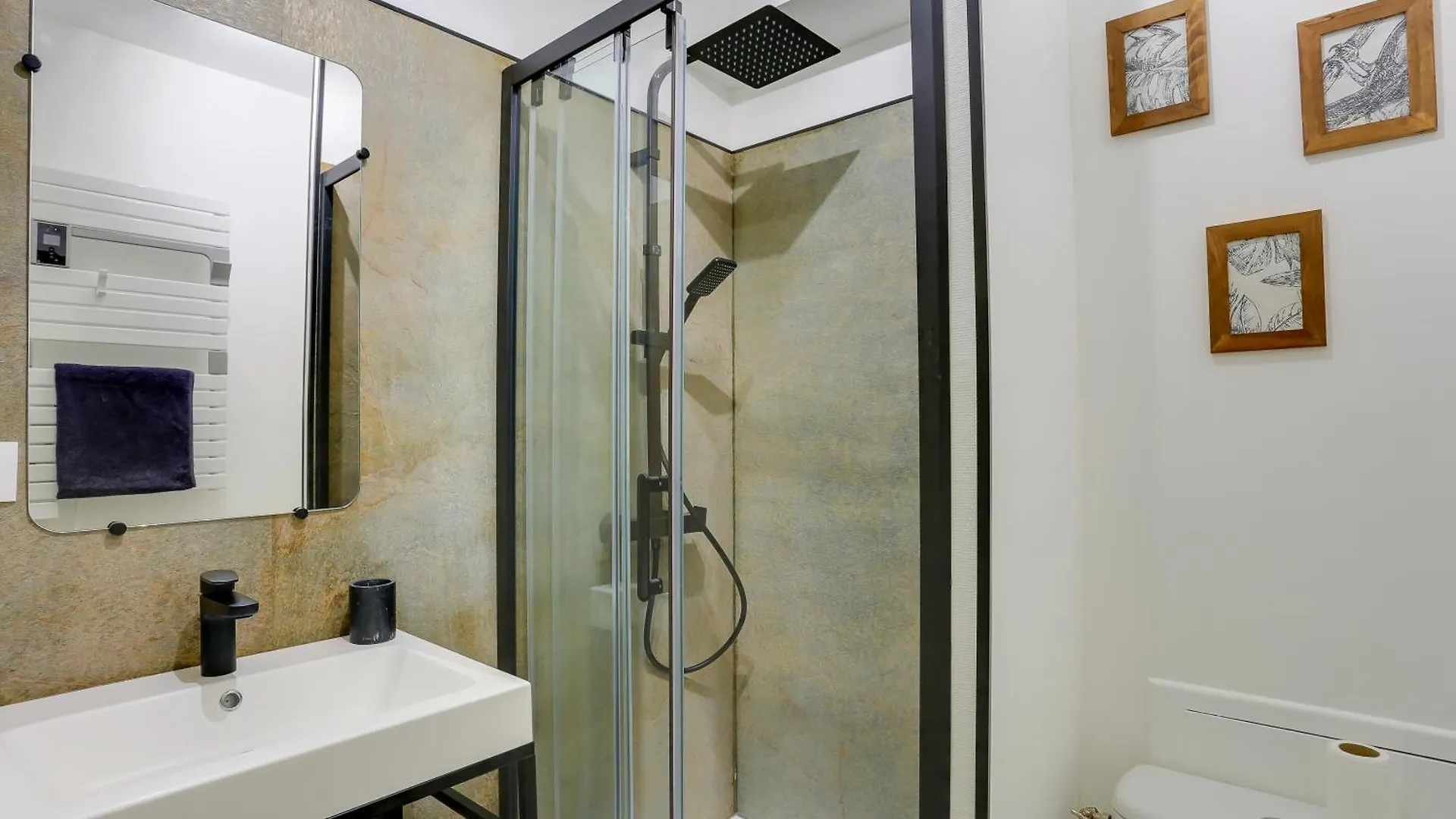 L'Explorer Rennes Metropole Betton 0*,  法国